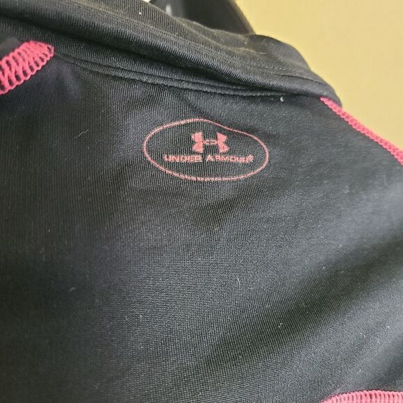 Under Armour Semi-Fitted Athletic Top - Picture 6 of 7